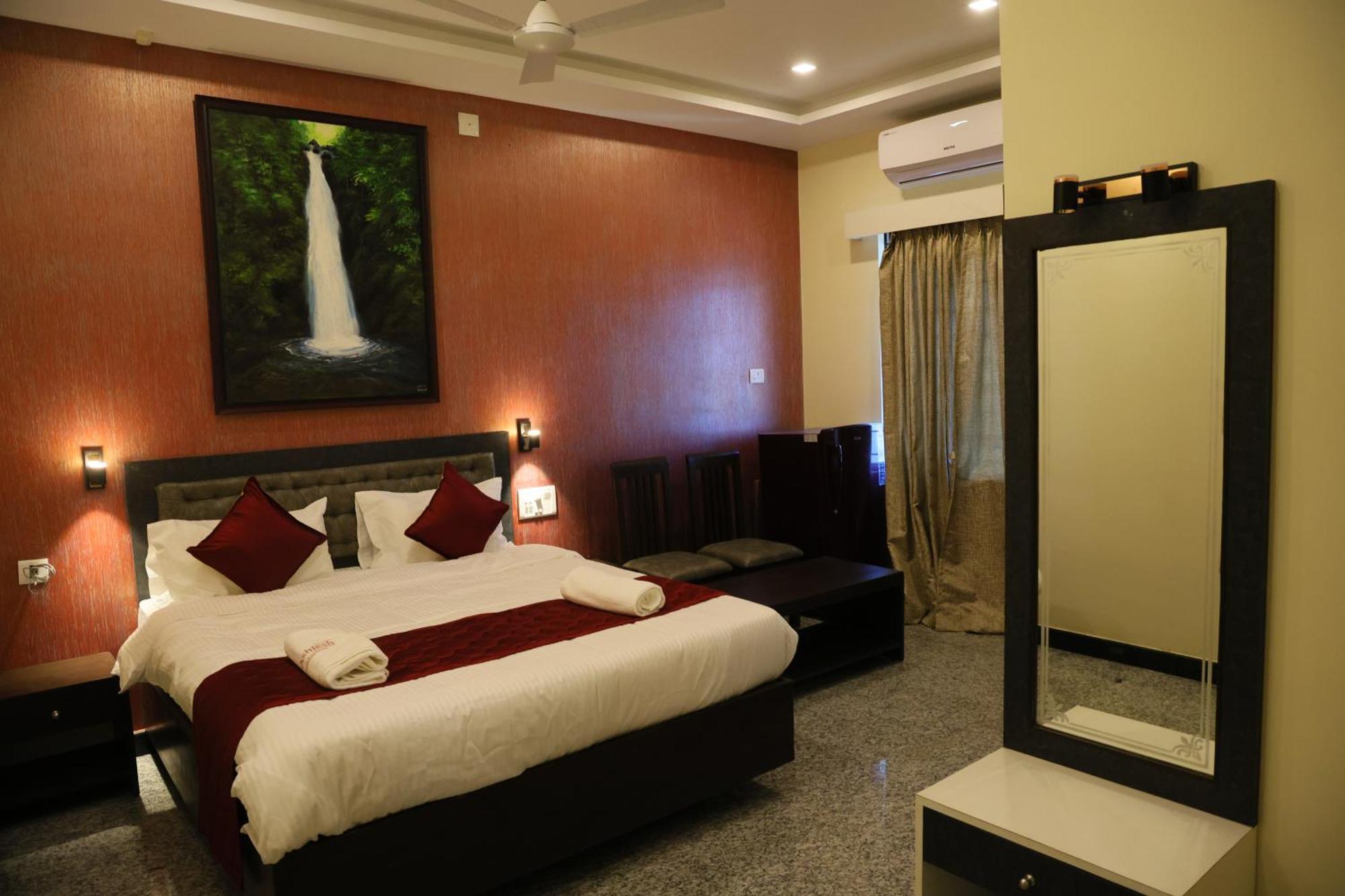 Hotel Ashlesh Manipal Luaran gambar
